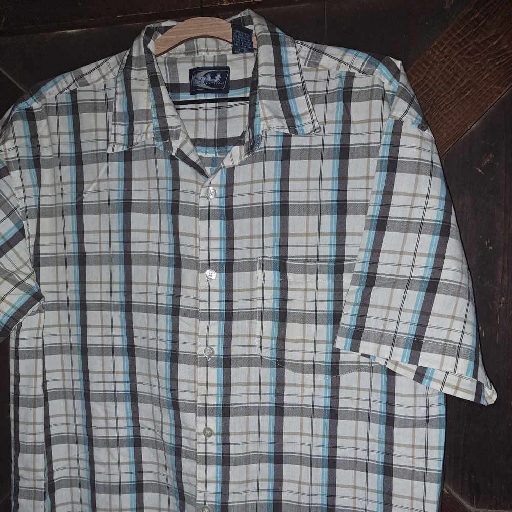 3/15🙂au sixty four men's dress shirt size Large🤎💙